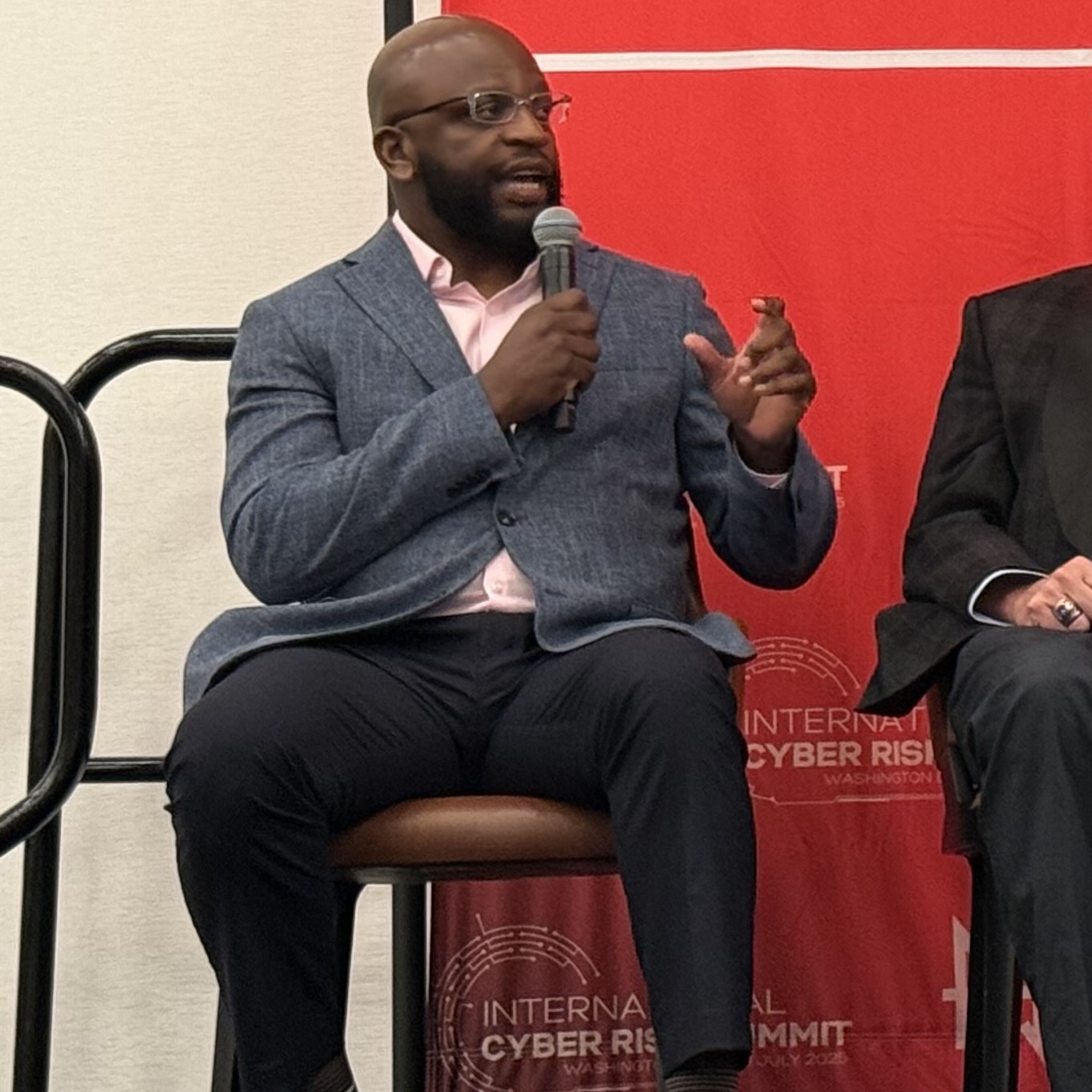 Robert Munjoma — Executive Advisor